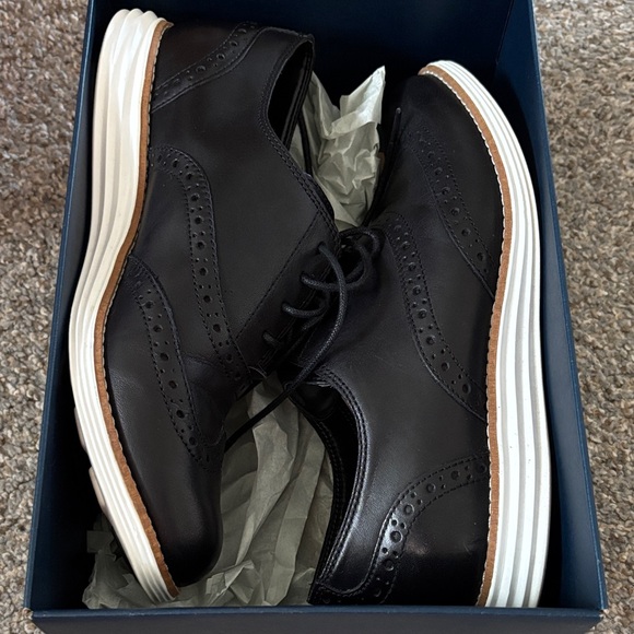 Cole Haan Black Brogue Oxfords with White Sole - Picture 1 of 3
